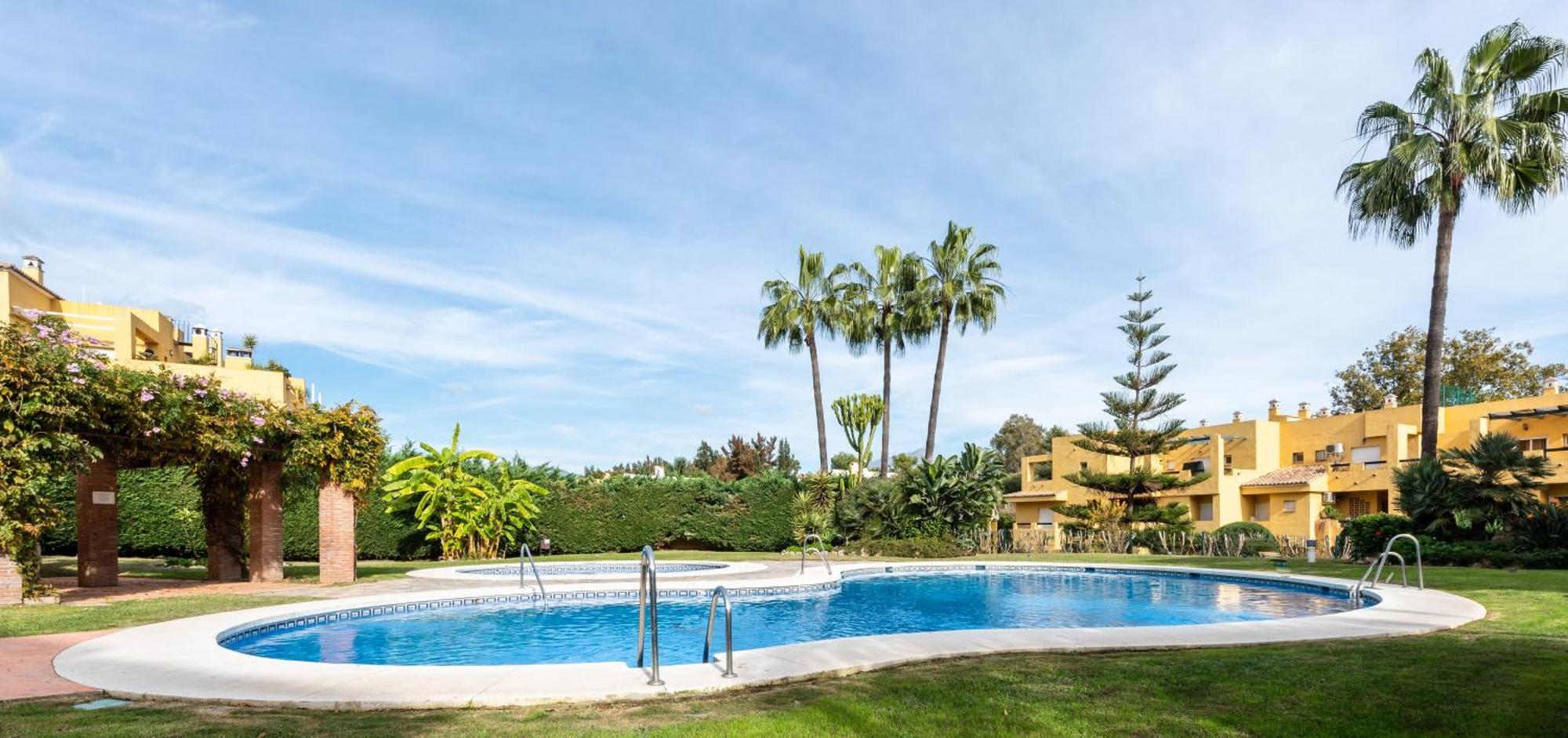 Apartamento Duplex Los Cartujanos I Marbella Exterior photo